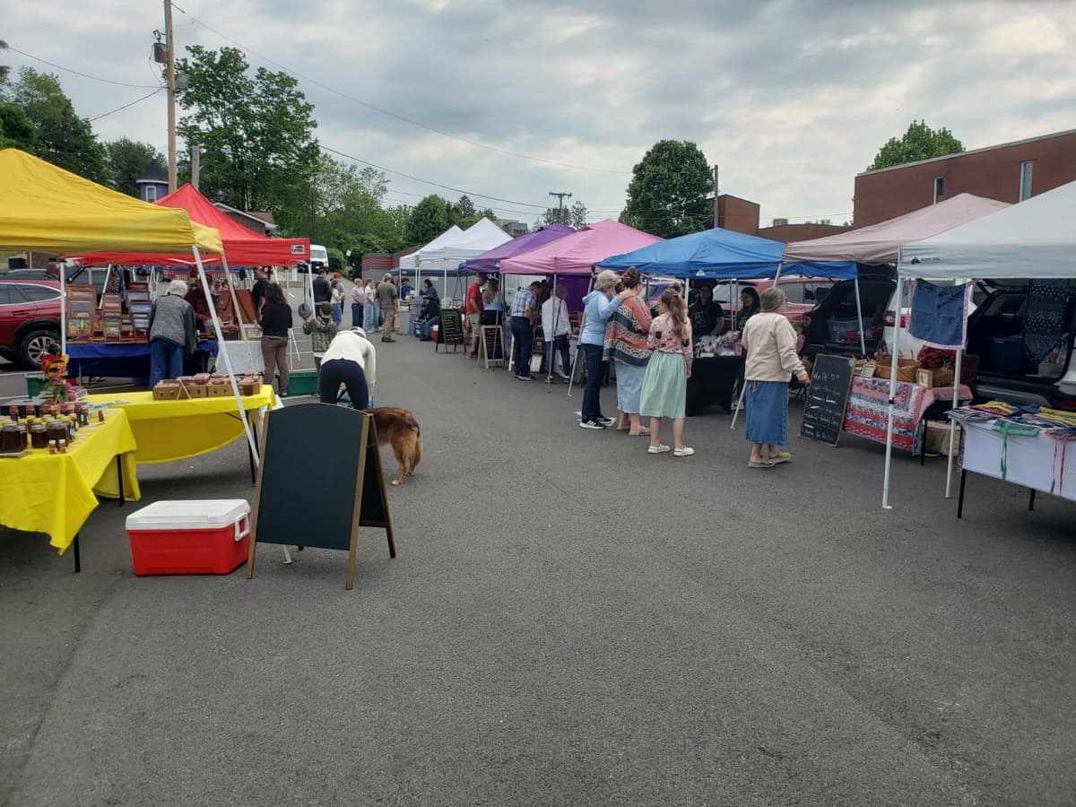 Fayette Co Farmers Market, WV