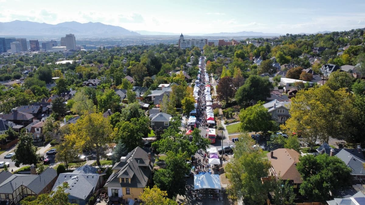 Avenues Street Fair