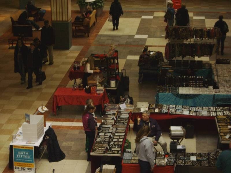 Woofs and Wags Pop-Up Shop