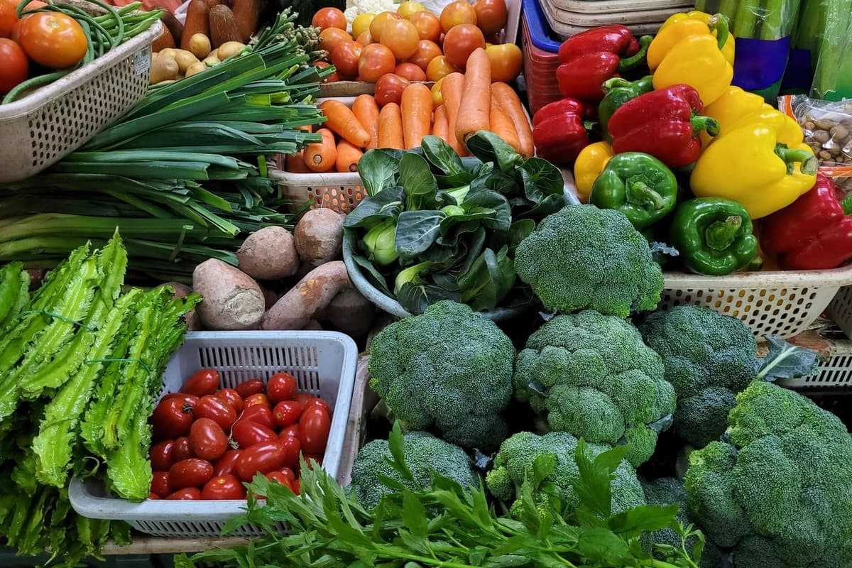 Bakersfield F Street Farmers Market