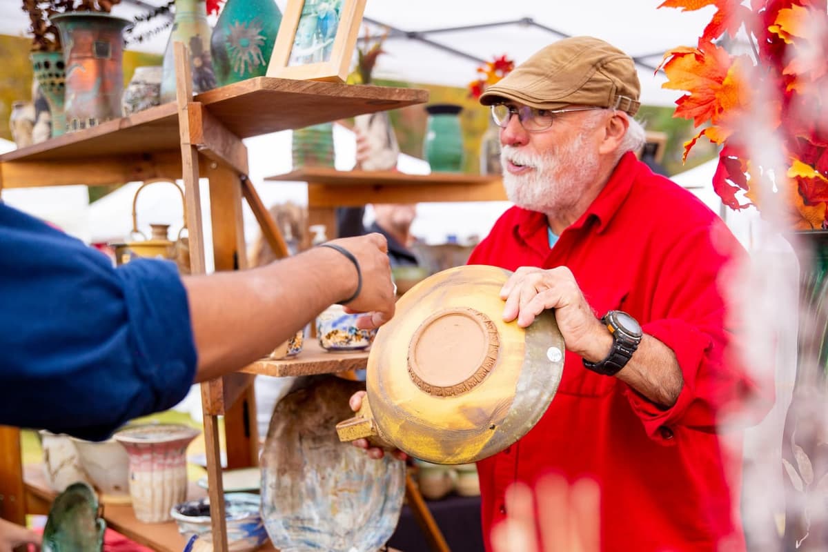 Apples & Crafts Fair & Food Truck Festival