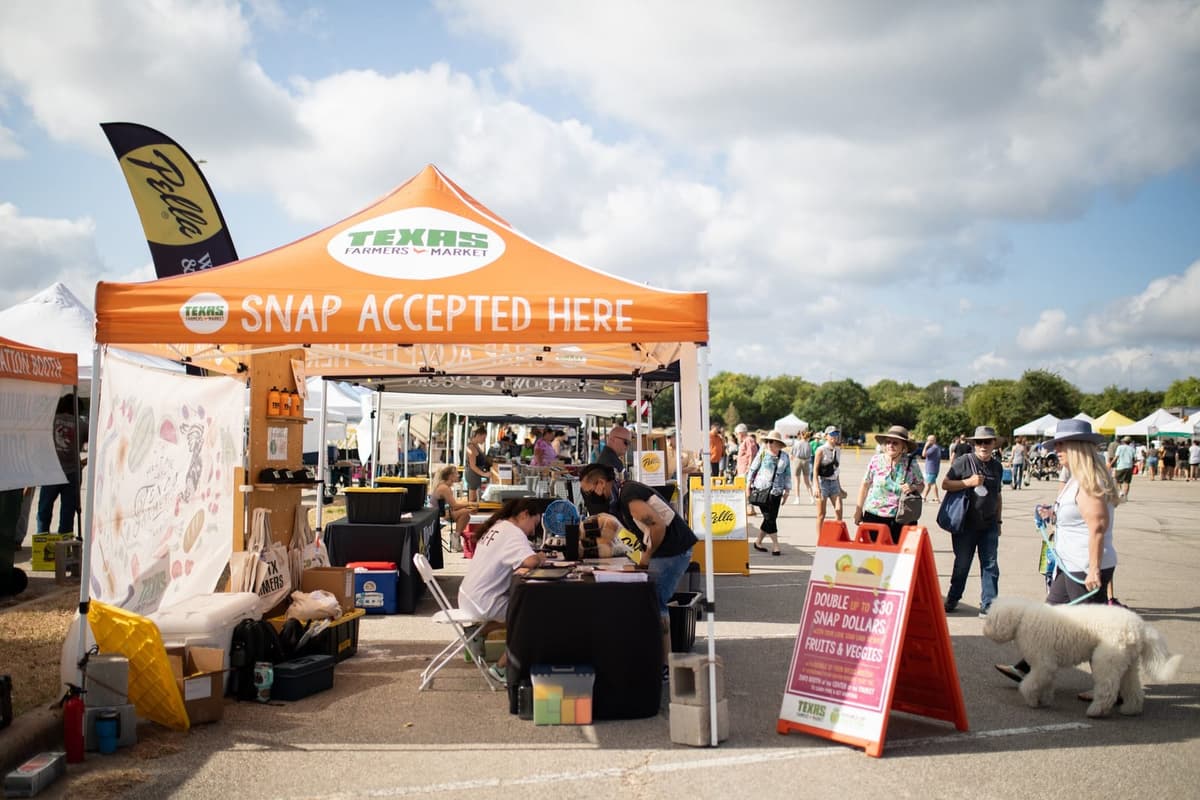 Texas Farmers Market at Lakeline
