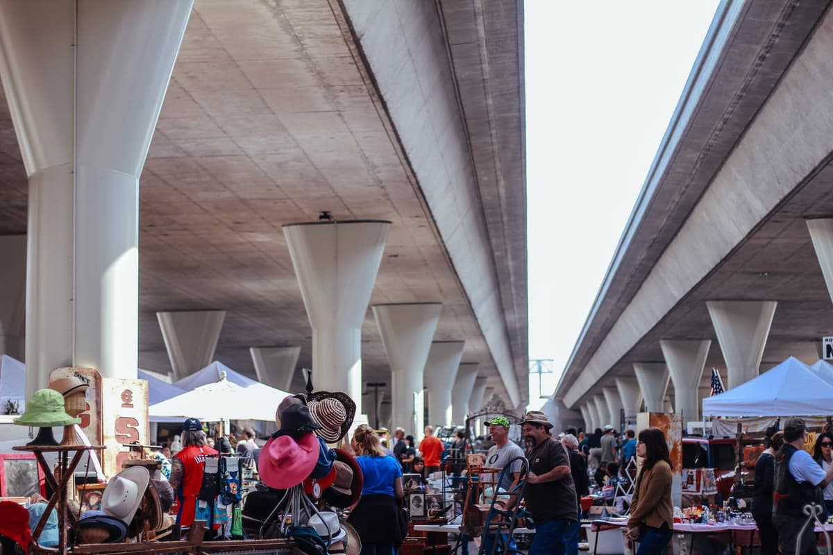 Sacramento Outdoor Antique Faire