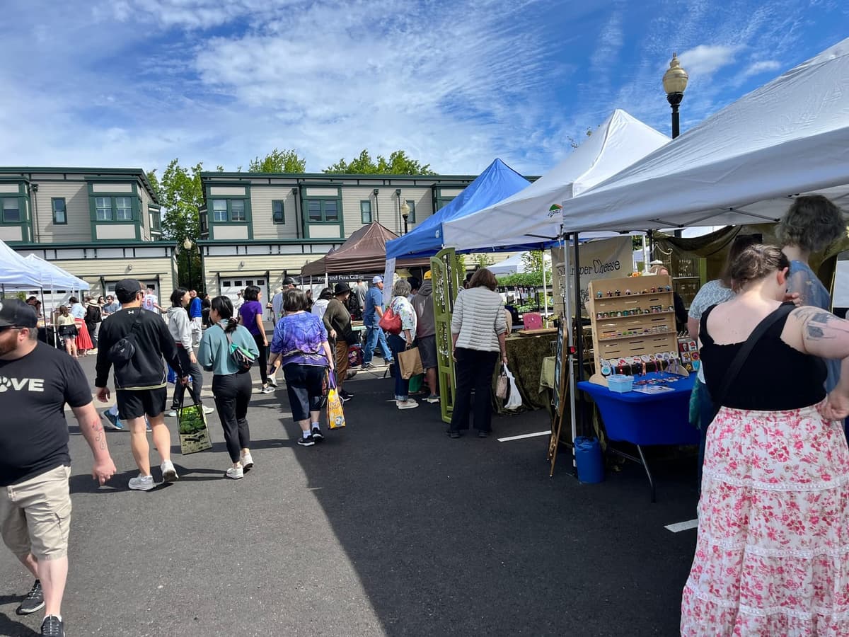 Hillsboro Farmers' Market - Sunday at Orenco Station