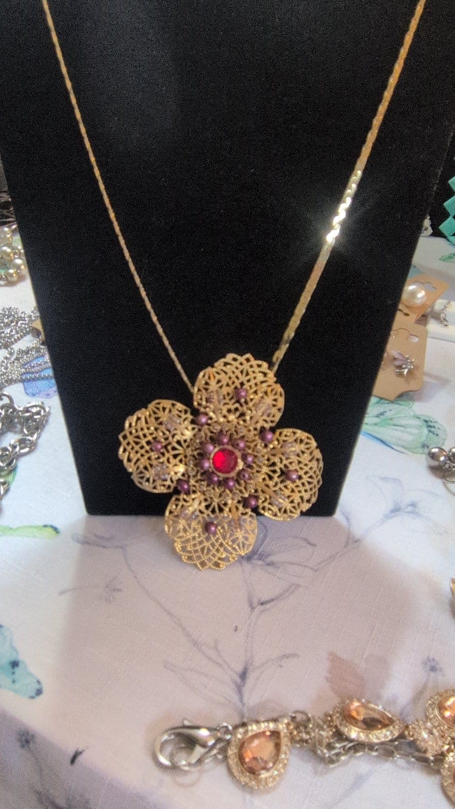 Vintage S chain with filigree flower faux pearls(pink) rhinestone (red) necklace.