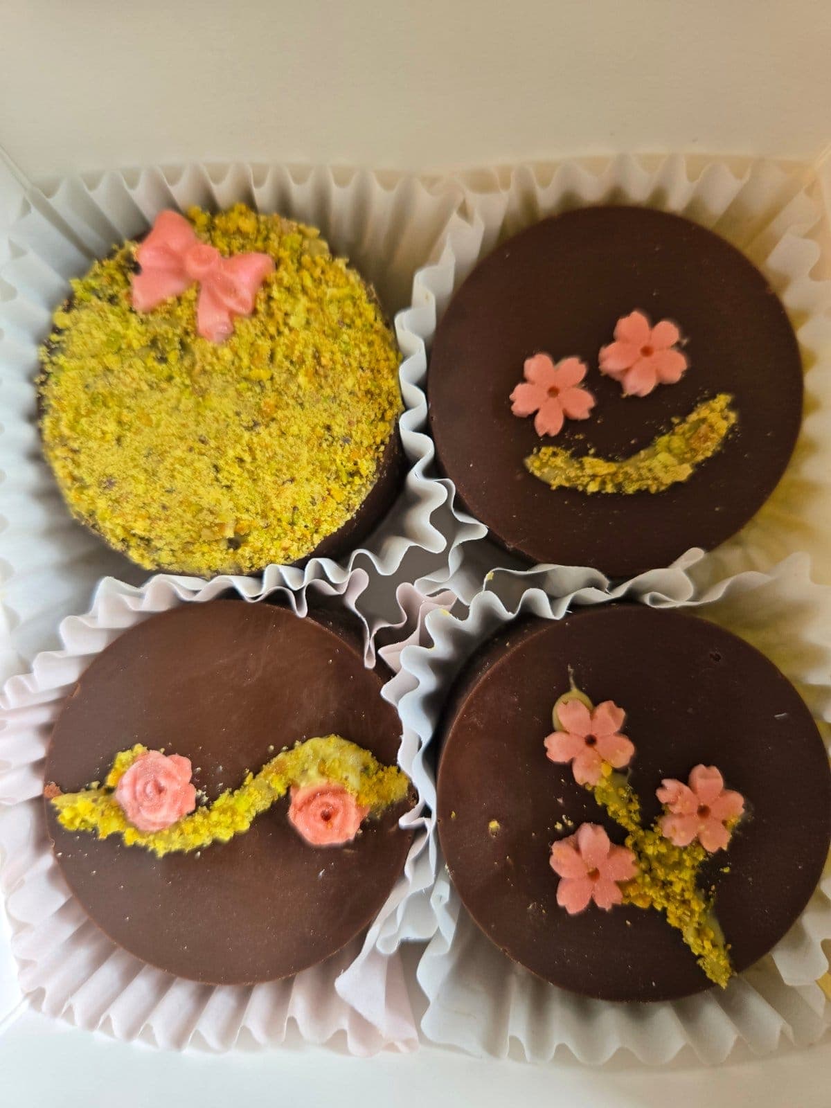 Dubai Chocolate Cakepucks