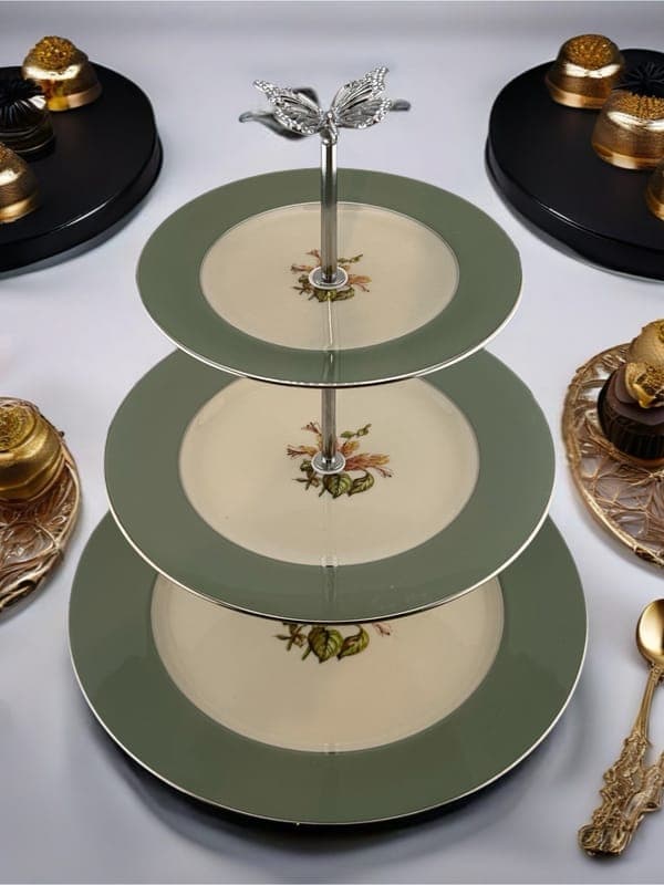 Vintage Tiers
