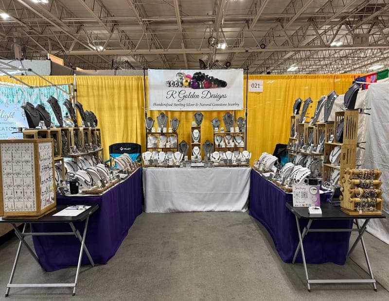 R Golden Designs