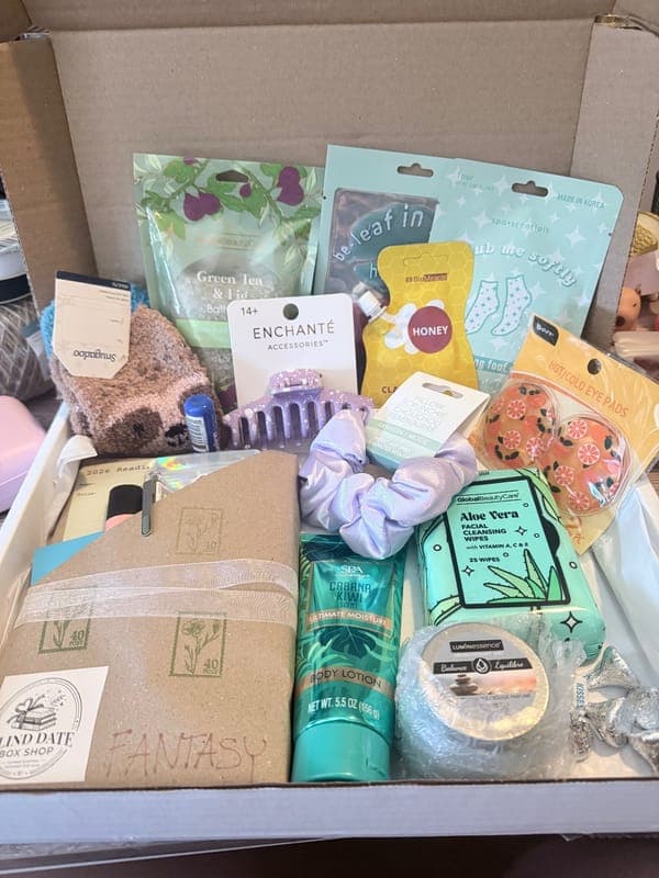 Blind date with a book - Selfcare box