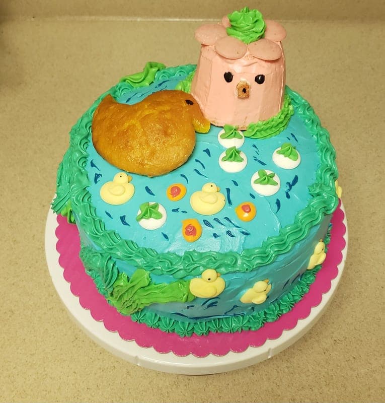 CAPYBARA CAKE
