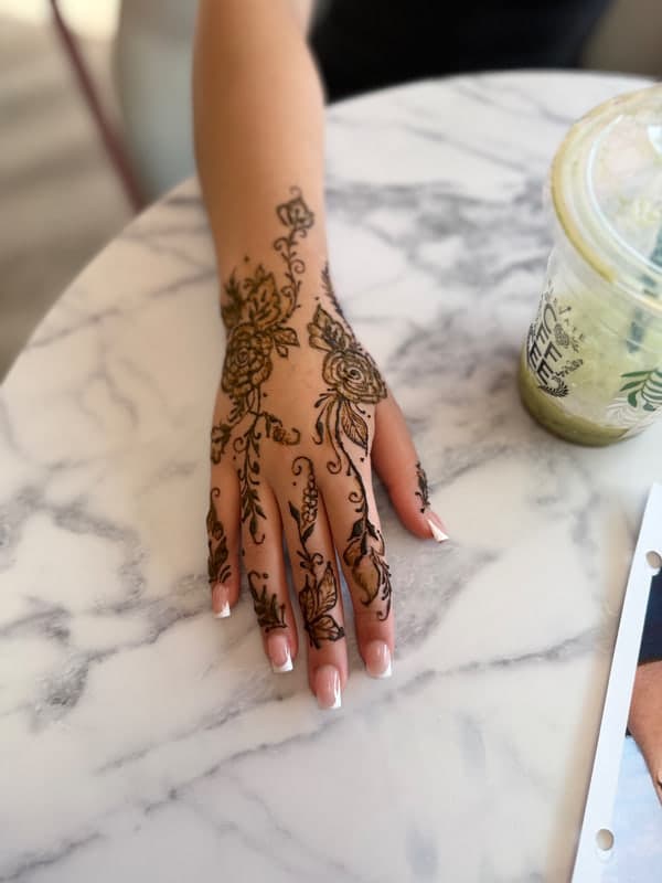 Traditional natural henna