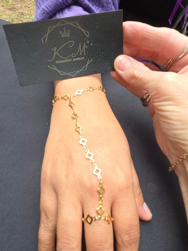 Custom hand chain