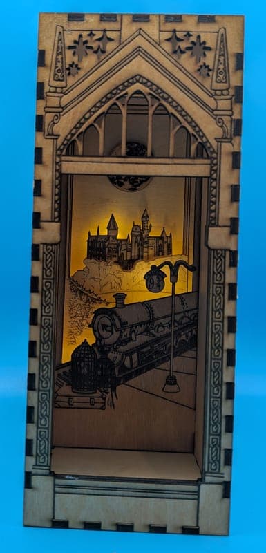 Platform 9 3/4 book nook
