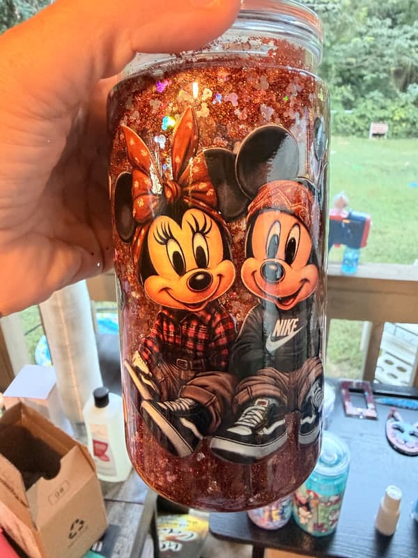 Water globe tumbler