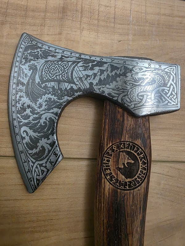 Drakkar Bearded axe