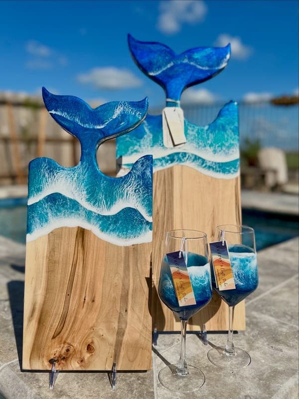 The whale tail board
