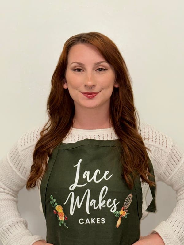 Lace Makes Cakes
